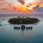 Anantara Kihavah Maldives Villas - Vue aérienne de l'île et du spa