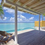Kuramathi Island Resort, Maldives - La terrasse et la piscine d'une Pool Villa