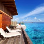 La terrasse d'une Park Water Villa du Park Hyatt Maldives Hadahaa
