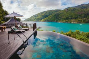 Constance Ephelia Seychelles - La piscine et la vue