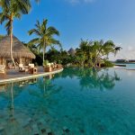 Milaidhoo Island Maldives - les Compass Pool Bar et Batheli