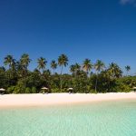 Constance Halaveli Maldives - Vue de la plage des Beach Villas