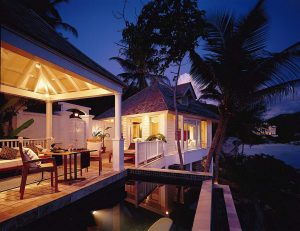 Banyan Tree Seychelles - Une Ocean Pool Villa au crépuscule