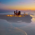 Baros Maldives - Un dîner privé avec Destination Dining sur un banc de sable