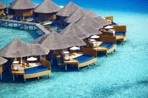 Baros Maldives - Une vue aérienne des Water Pool Villas
