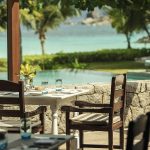 Four Seasons Resort Seychelles - Le restaurant Kannel & la piscine