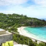 Four Seasons Resort Seychelles - Une vue sur Petite Anse d'une Serenity Villa