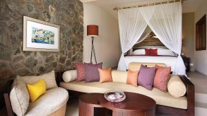 Kempinski Seychelles Resort - Une Sea View Garden Room et son coin salon