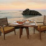 MAIA Luxury Resort & Spa - Petit déjeuner sur la plage