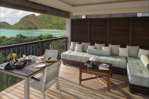 Raffles Seychelles - La terrasse d'une Ocean View Pool Villa