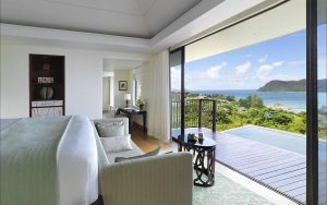 Raffles Seychelles - La chambre et la piscine d'une Panoramic Pool Villa
