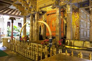 Circuit Sri Lanka - L'intérieur du temple de la dent