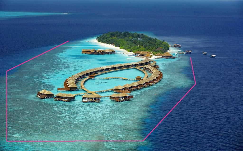 Vue aérienne de l'île avec secteurs idéaux pour le snorkeling