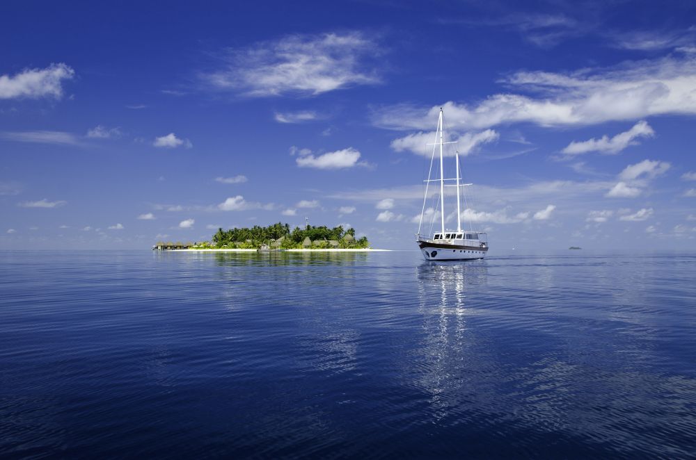 Kandolhu Maldives - île et voilier