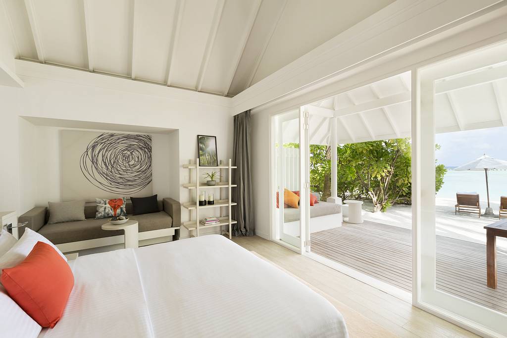 Le LUX South Ari Atoll - Beach Villa - Chambre et terrasse