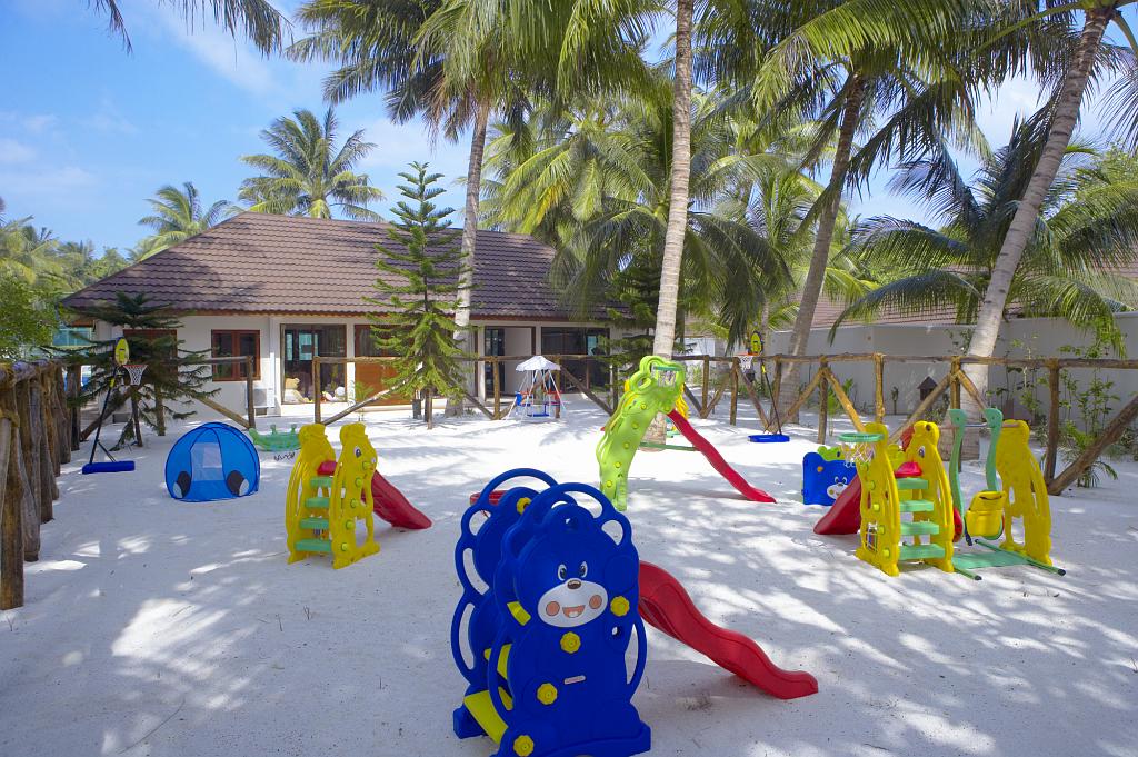 L'extérieur du club enfants du Lily Beach Resort & Spa Maldives en Famille - le club enfants du Lily Beach resort & Spa