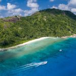 Une vue aérienne du Six Senses Zil Pasyon aux Seychelles