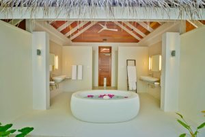 Kandolhu Island Maldives - Jacuzzi Beach Villa