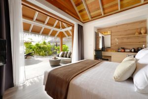 Kandolhu Island Maldives - Jacuzzi Beach Villa