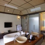 Lily Beach Resort & Spa - La salle de bains d'une Deluxe Water Villa