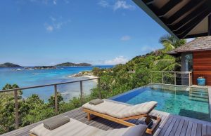 la terrasse et la piscine d'une Ocean Front Pool Villa au Six Senses Zil Pasyon