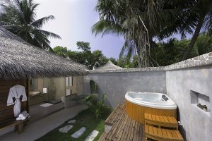 Kuramathi Island Resort, Maldives - Une Beach Villa avec Jacuzzi