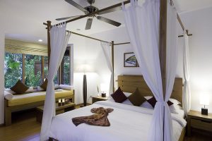 Kuramathi Island Resort, Maldives - la chambre d'une Beach Villa avec Jacuzzi