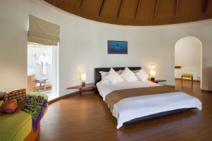 Kuramathi Island Resort, Maldives - La chambre d'une Superior Beach Villa avec Jacuzzi