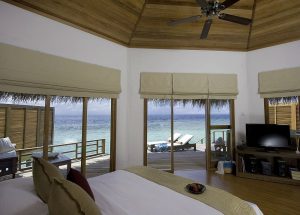 Kuramathi Island Resort, Maldives - La chambre d'une Water Villa avec Jacuzzi