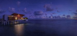 Une Park Water Villa du Park Hyatt Maldives Hadahaa au coucher de soleil