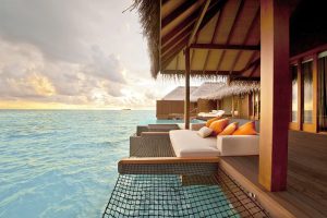 AYADA Maldives - La terrasse d'une Sunset Ocean Pool Suite