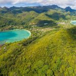 Constance Ephelia Seychelles - Une vue aérienne des deux côtés du resort