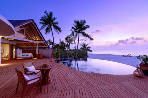 Milaidhoo Island Maldives - La terrasse et la piscine d'une Beach Residence