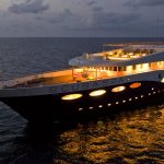 Scubaspa Maldives - l'un des deux navires au crépuscule