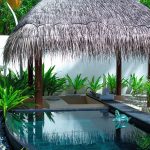 Constance Halaveli Maldives - La piscine d'une Beach Villa