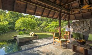 Four Seasons Resort Mauritius at Anahita - La véranda d'une Garden Pool Villa