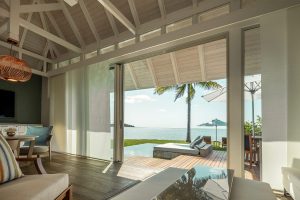 Four Seasons Resort Mauritius at Anahita - Séjour et terrasse d'une Sanctuary Ocean Pool Villa
