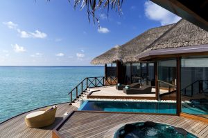 Huvafen Fushi - La terrasse d'un Ocean Pool Pavilion