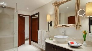 Kempinski Seychelles Resort - La salle de bains d'une Hill View Suite